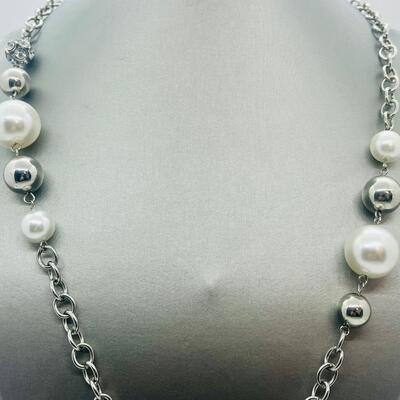 Lot 37: Beaded and Faux Pearl Silvertone Necklaces