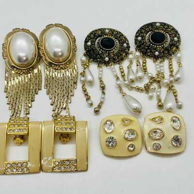 Lot 42: Goldtone two pr. Costume Clip on and 2 pr. Pierced Earrings