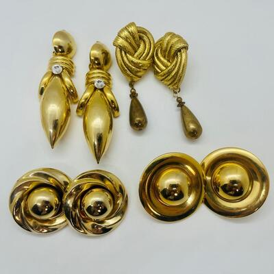 Lot 43: Vintage Goldtone Costume Clip on and Pierced Earrings