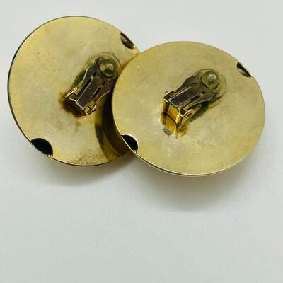Lot 43: Vintage Goldtone Costume Clip on and Pierced Earrings