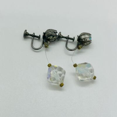 Lot 44: Vintage Aurora Borealis Beaded Clip on Earrings