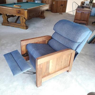 Pair of Recliners