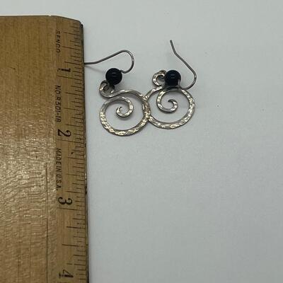 Lot 51: Modern Dangle Earrings
