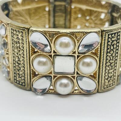 Lot 58: Les Bernard, Carmen and More Vintage Jewelry