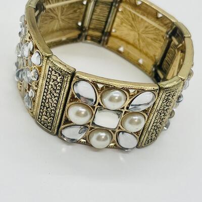 Lot 58: Les Bernard, Carmen and More Vintage Jewelry