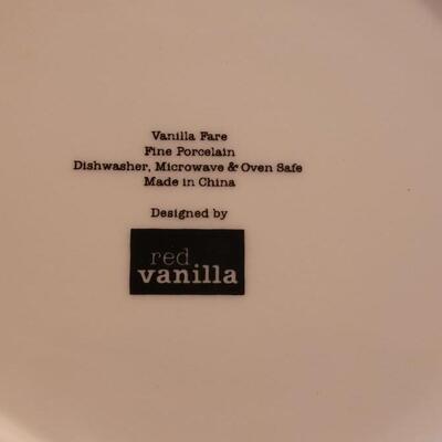 Lot 6: Red Vanilla Nesting Bowls (2) White