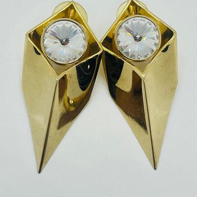 Lot 62: Vintage Trifari & More Goldtone Costume Jewelry ("Solid Gold" Vintage Look!)