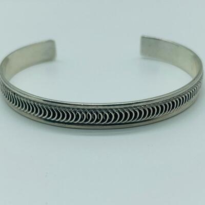 Lot 65: Vintage Thick Sterling 925 Cuff Bracelet