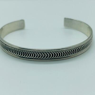 Lot 65: Vintage Thick Sterling 925 Cuff Bracelet