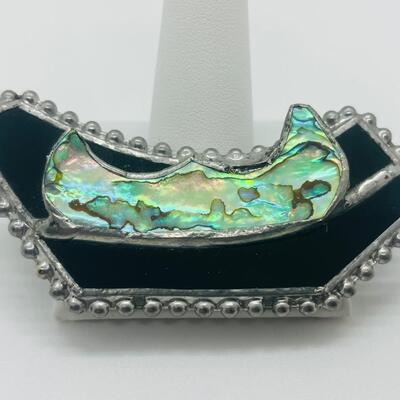 Lot 67: Vintage Sterling Abstract Brooch in Onyx and Abolone
