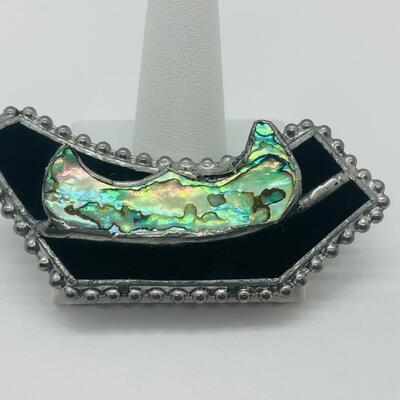 Lot 67: Vintage Sterling Abstract Brooch in Onyx and Abolone