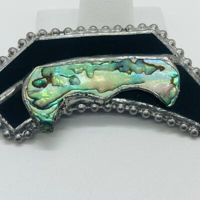 Lot 67: Vintage Sterling Abstract Brooch in Onyx and Abolone