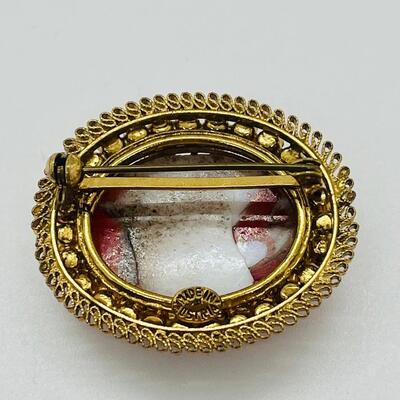 Lot 69: Vintage Art Glass Brooch Made in Austria (Pop of Color)