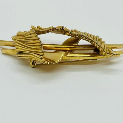 Lot 75: Vintage Crown Trifari Goldtone Textured Free Form Brooch -RARE