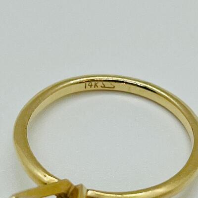 Lot 77: 14k Yellow Gold Solitaire Cubic Zirconia Ring