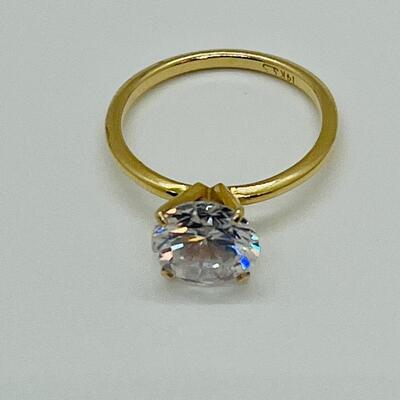 Lot 77: 14k Yellow Gold Solitaire Cubic Zirconia Ring