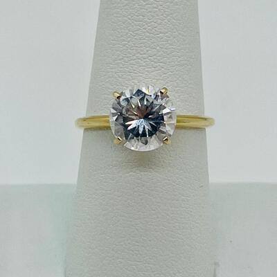 Lot 77: 14k Yellow Gold Solitaire Cubic Zirconia Ring