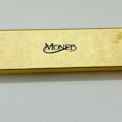 Lot 80: New in Box, Monet Costume Link Bracelet with Faux Pearls