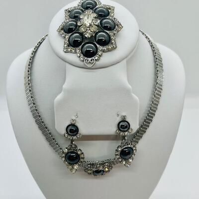 Lot 82: Vintage Hematite & Crystal Choker, Brooch & Clip-on Earrings Set
