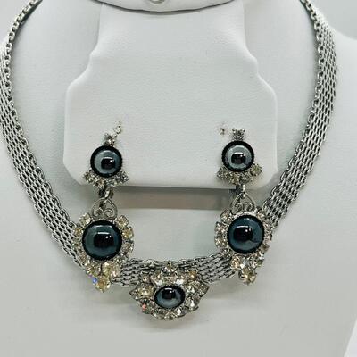 Lot 82: Vintage Hematite & Crystal Choker, Brooch & Clip-on Earrings Set
