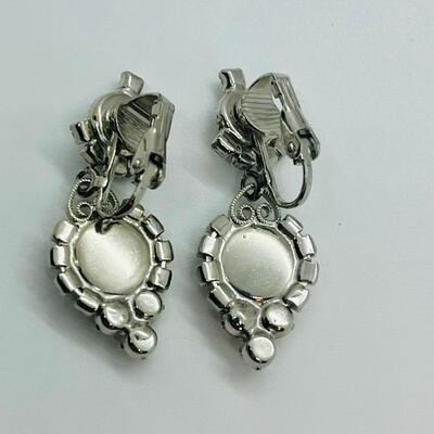 Lot 82: Vintage Hematite & Crystal Choker, Brooch & Clip-on Earrings Set