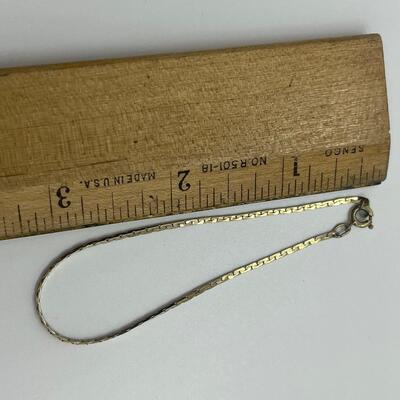 Lot 83: Vintage Gold Tone Earrings and Necklace