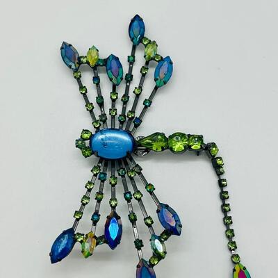 Lot 84: Beautiful Dragonfly Brooch