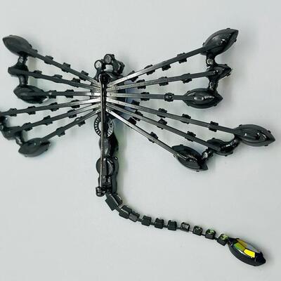 Lot 84: Beautiful Dragonfly Brooch