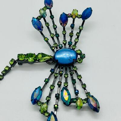 Lot 84: Beautiful Dragonfly Brooch