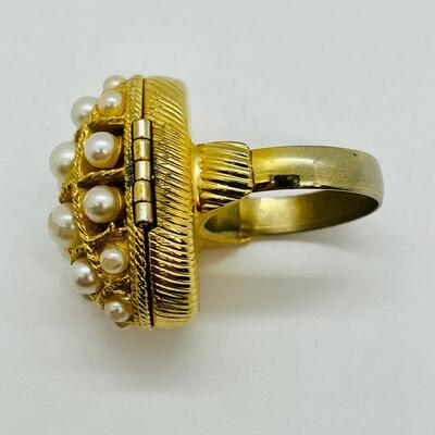Lot 85: Vintage Adjustable Ring Lot