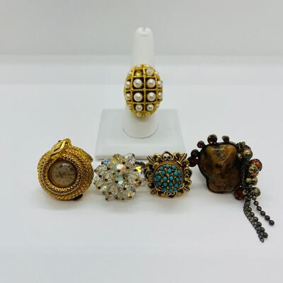 Lot 85: Vintage Adjustable Ring Lot