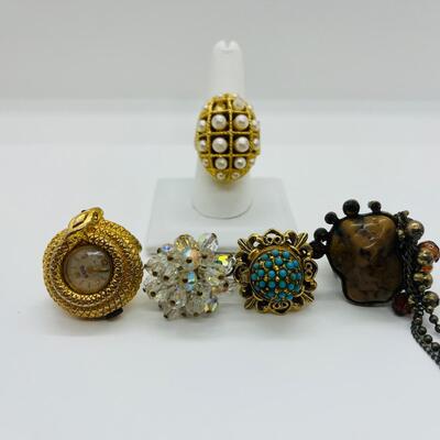 Lot 85: Vintage Adjustable Ring Lot