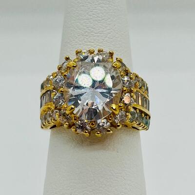 Lot 93:  9.6g 925 Cubic Zirconia Cocktail Ring sz. 5