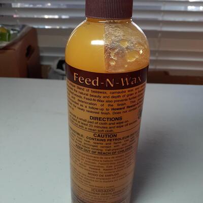 Howards feed n wax wood polish