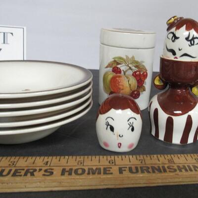 Misc Kitchenware Lot, Figural Shakers and Eggcup, Figural Mug, Metlox Red Rooster Bowls, More