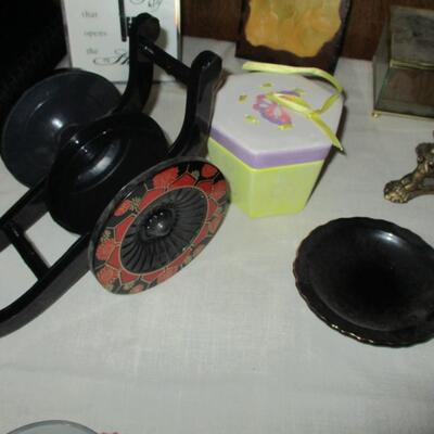 Various Knicknacks