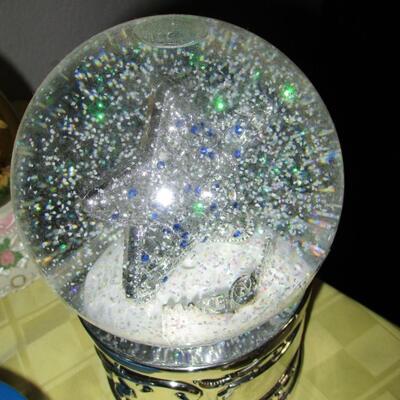 Snowglobe Collection