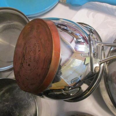 Pots & Skillets