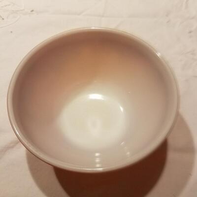 Vintage Pyrex â€œOld Orchardâ€ ombrÃ© bowl