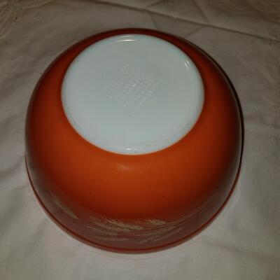 Vintage Pyrex orange wheat bowl