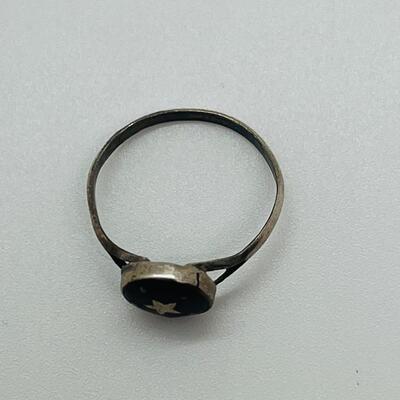 Lot 95 Vintage Sterling ring, Sun & Stars. Sz. 5