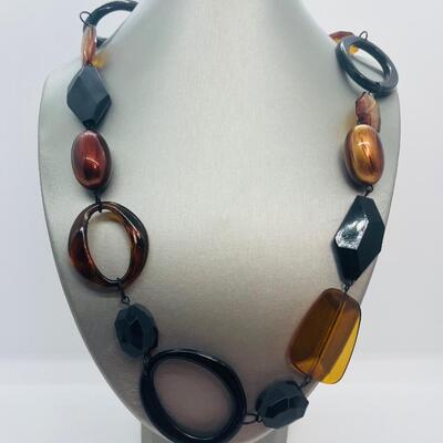 Lot 96: NY Chunky Costume Beaded Necklace