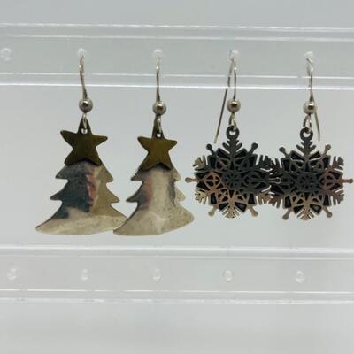 Lot 97: Gardella Delightful & Dainty Sterling Christmas Trees and Snowflakes