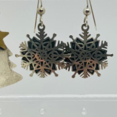 Lot 97: Gardella Delightful & Dainty Sterling Christmas Trees and Snowflakes