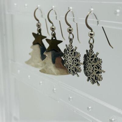 Lot 97: Gardella Delightful & Dainty Sterling Christmas Trees and Snowflakes
