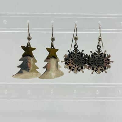 Lot 97: Gardella Delightful & Dainty Sterling Christmas Trees and Snowflakes