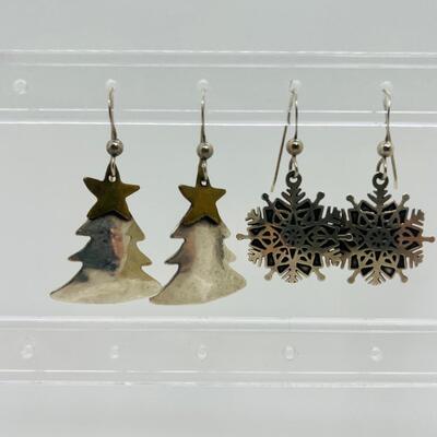 Lot 97: Gardella Delightful & Dainty Sterling Christmas Trees and Snowflakes