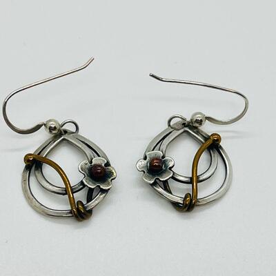 Lot 102: Sterling and copper Brooch, pendant and pierced earrings