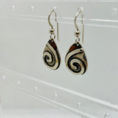 Lot 106: Vintage Gardella Sterling Silver Pierced Earrings