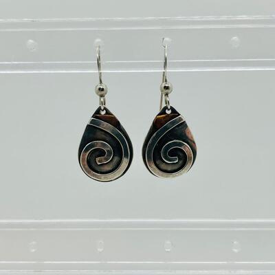 Lot 106: Vintage Gardella Sterling Silver Pierced Earrings